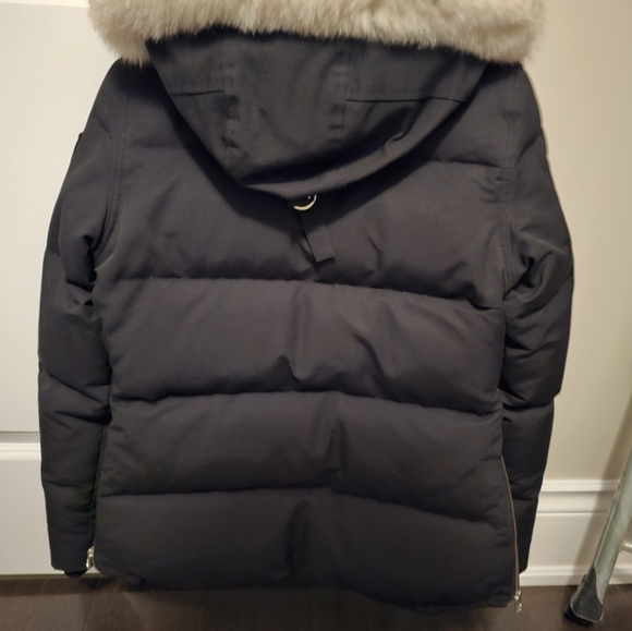 Moose Knuckles Women's Jacket - Picture 5 of 7